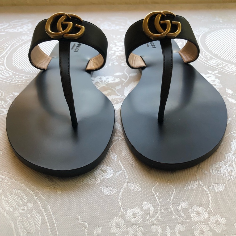 Gucci Lifford Black Leather Golden GG Thong Sandals Women’s Size 41 US- 10.5 - Picture 8 of 11